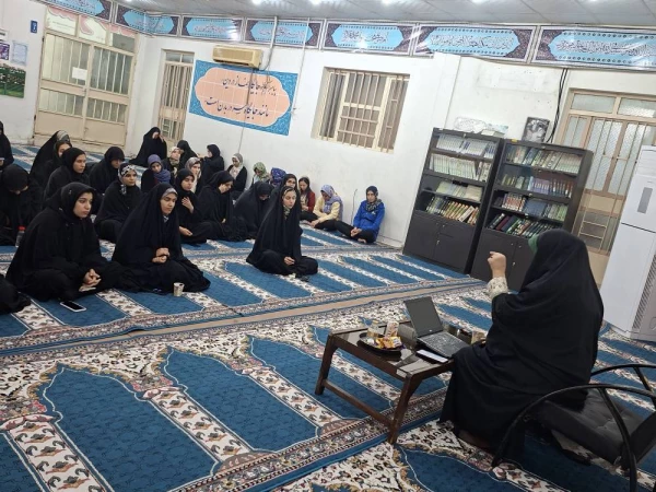 برگزاری کارگاه چگونگی تربیت در مسیر آموزش
 8