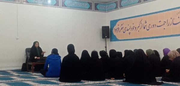 برگزاری کارگاه چگونگی تربیت در مسیر آموزش
 9