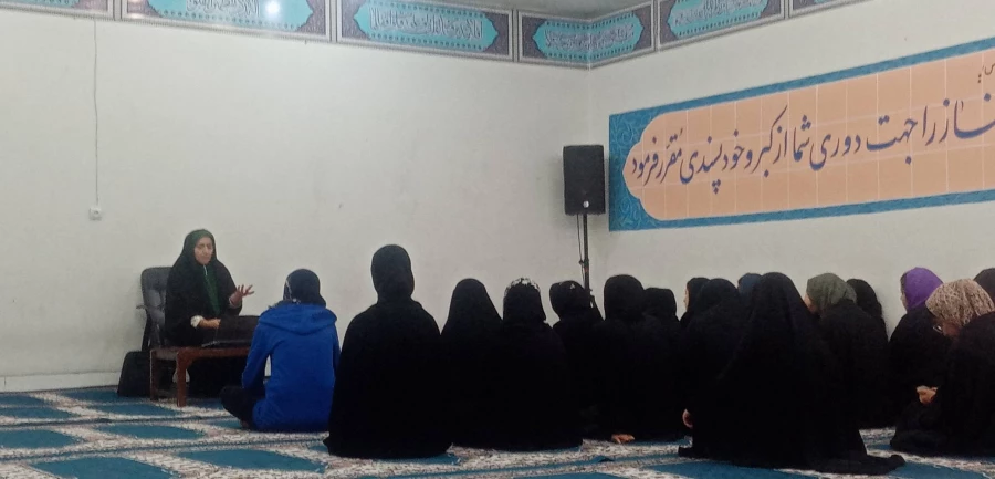 برگزاری کارگاه چگونگی تربیت در مسیر آموزش
 9