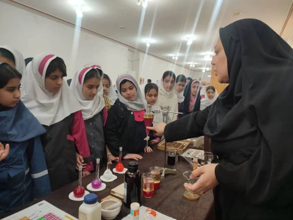 برگزاری کافه پژوهش در مرکز آموزش عالی حضرت خدیجه کبری(س) دزفول   5