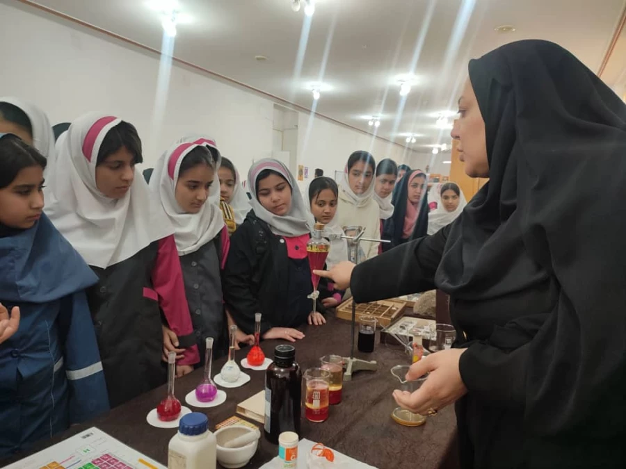 برگزاری کافه پژوهش در مرکز آموزش عالی حضرت خدیجه کبری(س) دزفول   5