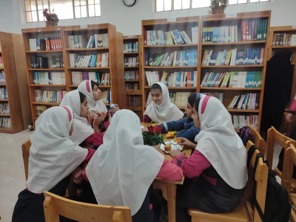 برگزاری کافه پژوهش در مرکز آموزش عالی حضرت خدیجه کبری(س) دزفول   8