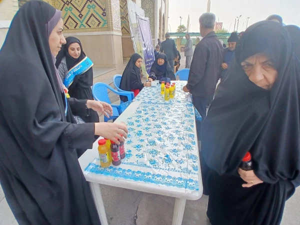 برگزاری میز خدمت مرکز حضرت خدیجه کبری (س) دزفول به مناسبت اعیاد شعبانیه 3