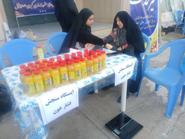 برگزاری میز خدمت مرکز حضرت خدیجه کبری (س) دزفول به مناسبت اعیاد شعبانیه 6