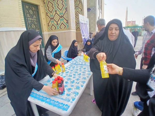 برگزاری میز خدمت مرکز حضرت خدیجه کبری (س) دزفول به مناسبت اعیاد شعبانیه 8