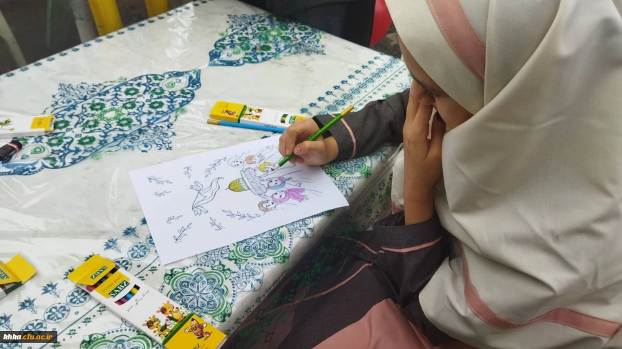 حضور کارمندان و دانشجومعلمان مرکز آموزش عالی حضرت خدیجه کبری (س) در راهپیمایی 22 بهمن و برپایی غرفه کودک 8