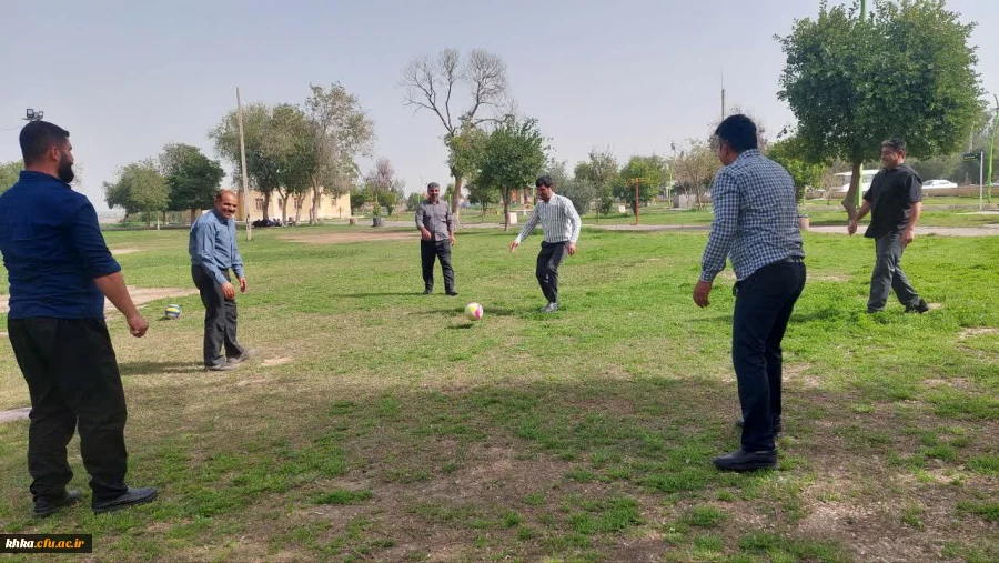 برگزاری گشت دسته جمعی و برنامه ورزشی گروهی و مسابقات دوستانه ویژه کارکنان به مناسبت اعیاد شعبانیه و دهه فجر  3