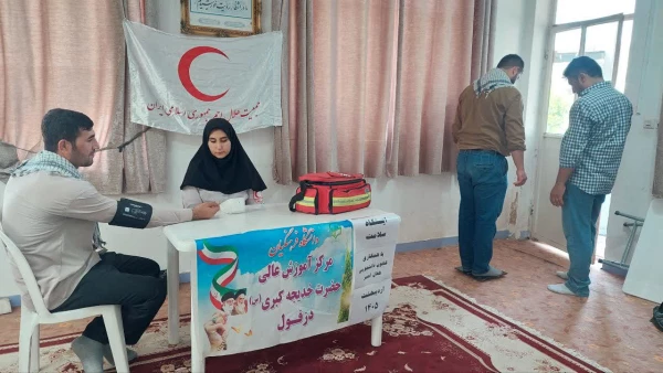 برگزاری ایستگاه سلامت بمناسبت هفته سلامت در ساختمان آموزش وسرای دانشجویی مرکز آموزش عالی حضرت خدیجه کبری (س) 15