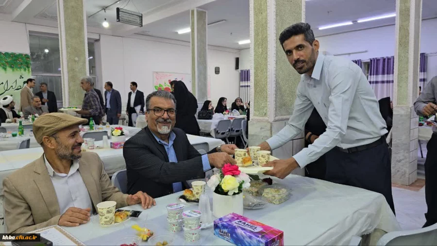 برگزاری مراسم ضیافت شام به مناسبت دهه سرآمدی آموزش و هفته معلم در مرکز آموزش عالی حضرت خدیجه کبری (س)دزفول 4