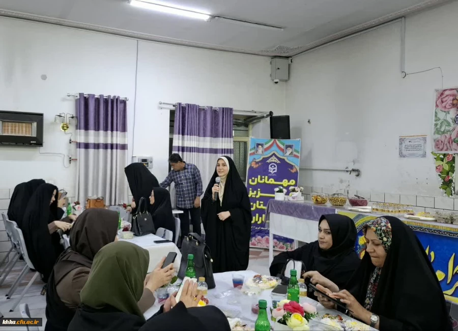 برگزاری مراسم ضیافت شام به مناسبت دهه سرآمدی آموزش و هفته معلم در مرکز آموزش عالی حضرت خدیجه کبری (س)دزفول 6